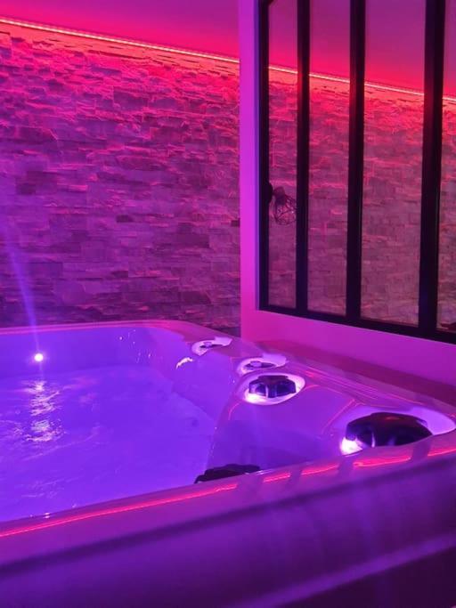 Superbe Appartement Avec Jacuzzi Et Exterieur แปร์ปินญอง ภายนอก รูปภาพ