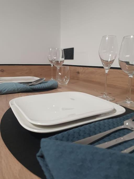 Superbe Appartement Avec Jacuzzi Et Exterieur แปร์ปินญอง ภายนอก รูปภาพ