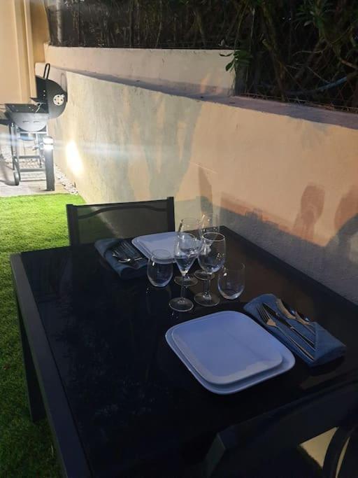 Superbe Appartement Avec Jacuzzi Et Exterieur แปร์ปินญอง ภายนอก รูปภาพ