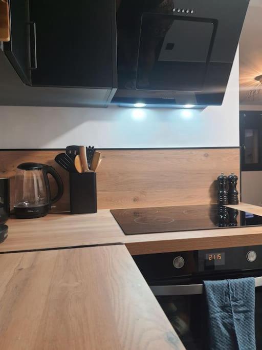 Superbe Appartement Avec Jacuzzi Et Exterieur แปร์ปินญอง ภายนอก รูปภาพ