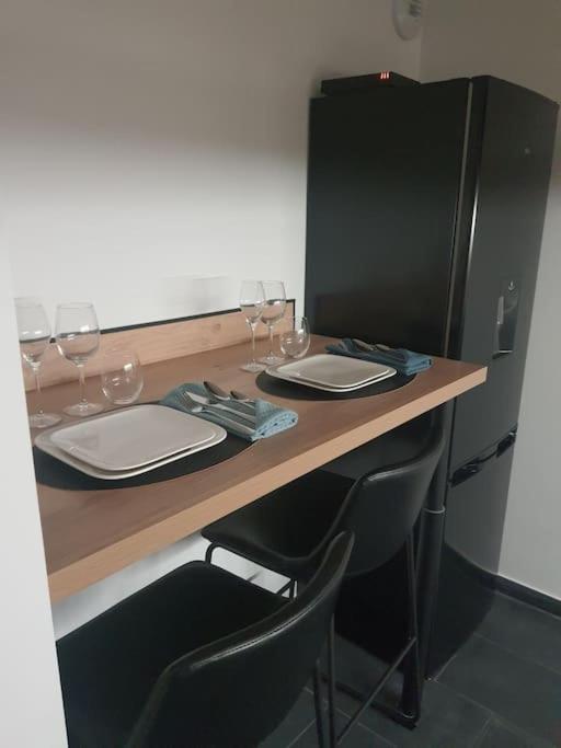 Superbe Appartement Avec Jacuzzi Et Exterieur แปร์ปินญอง ภายนอก รูปภาพ